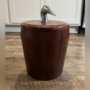 Vintage Vermillion Walnut Rare HTF 1970s  Duck Head Ice Bucket Unique